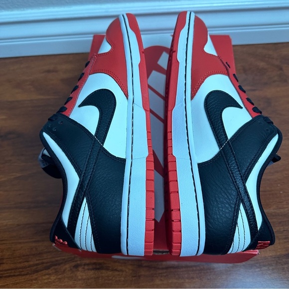 Nike Dunk Low EMB NBA 75th Anniversary Chicago Size 11 - Picture 6 of 9